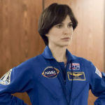 42470 Неузнаваемая Натали Портман в роли астронавта в фильме "Бледная синяя точка": первое фото
