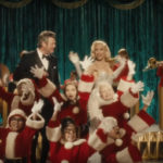 43841 Gwen Stefani ft. Blake Shelton — You Make It Feel Like Christmas, новый клип