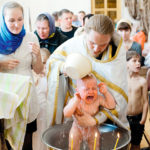 48237 «За» и «Против» крещения детей, рожденных с помощью суррогатного материнства и ЭКО