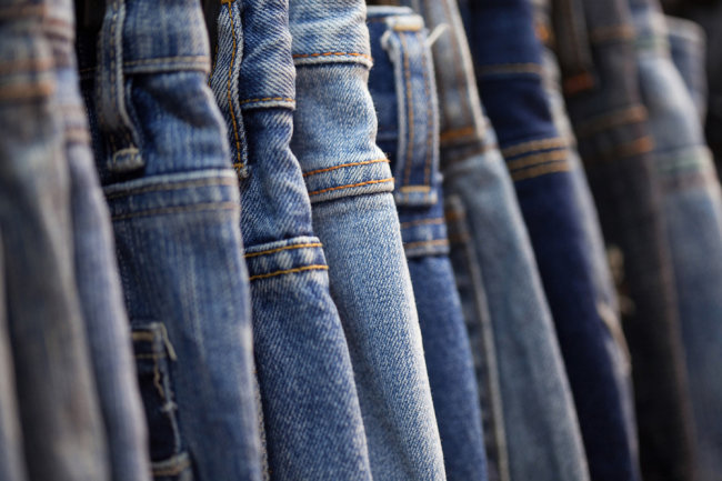 103924 Как постирать джинсы и не испортить их