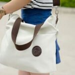 110270 Большпя сумка в гардеробе: Как носить и для чего нужна